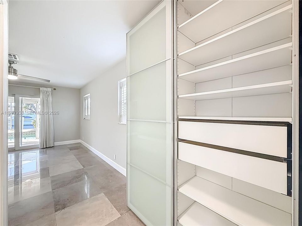 Active With Contract: $6,800 (3 beds, 2 baths, 1777 Square Feet)