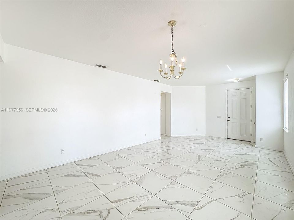 На продажу: $325,000 (3 спален, 2 ванн, 1863 Квадратных фут)