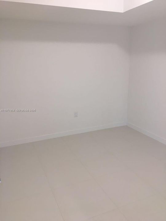 Activo con contrato: $455,000 (2 camas, 2 baños, 1244 Pies cuadrados)