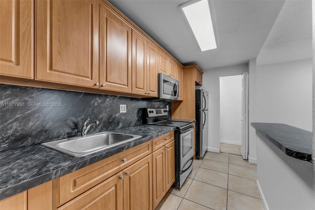 Recently Sold: $279,000 (2 beds, 2 baths, 1060 Square Feet)