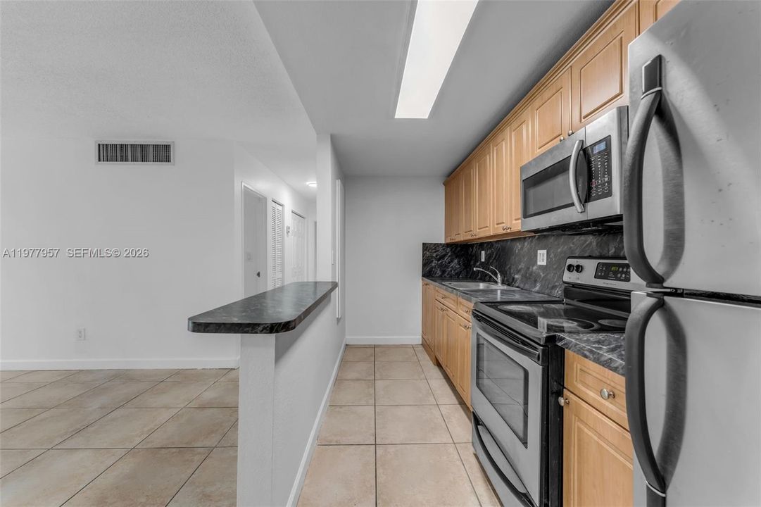 Recently Sold: $279,000 (2 beds, 2 baths, 1060 Square Feet)