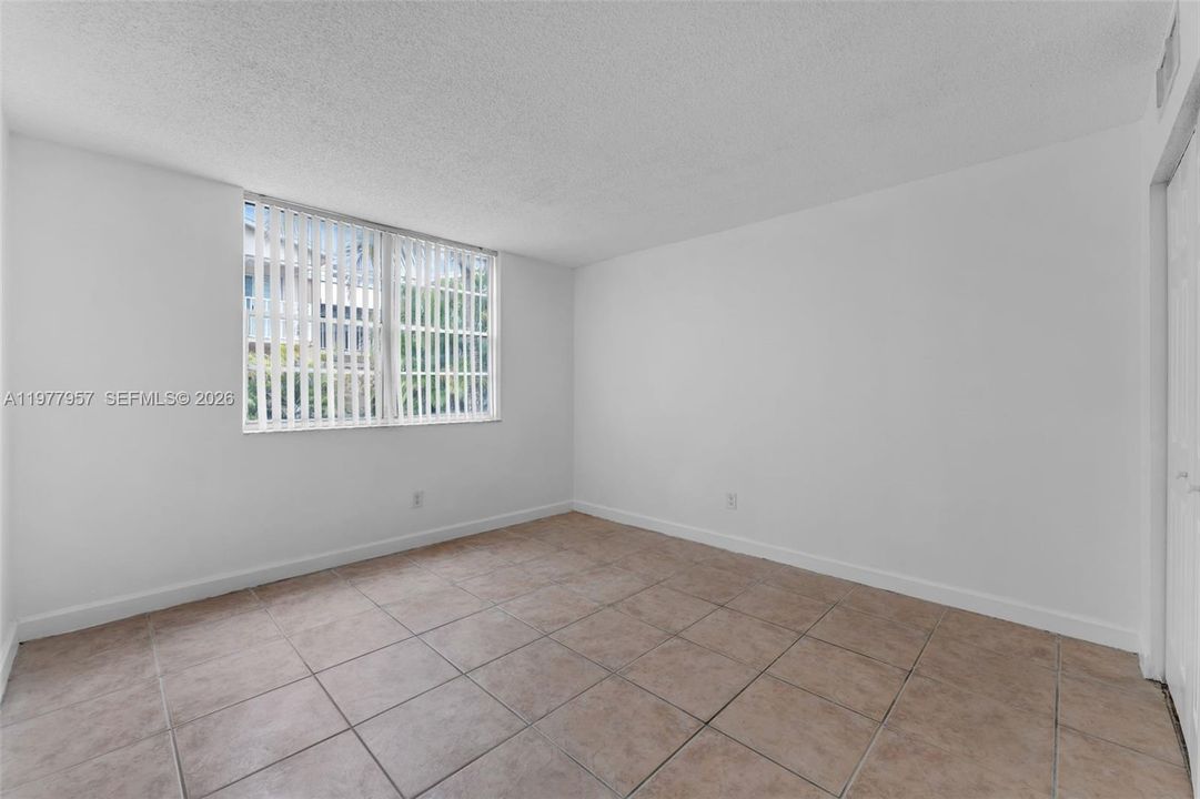 Recently Sold: $279,000 (2 beds, 2 baths, 1060 Square Feet)