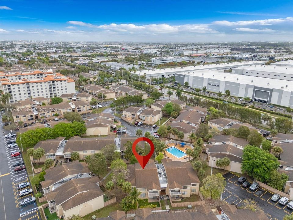 Recently Sold: $279,000 (2 beds, 2 baths, 1060 Square Feet)