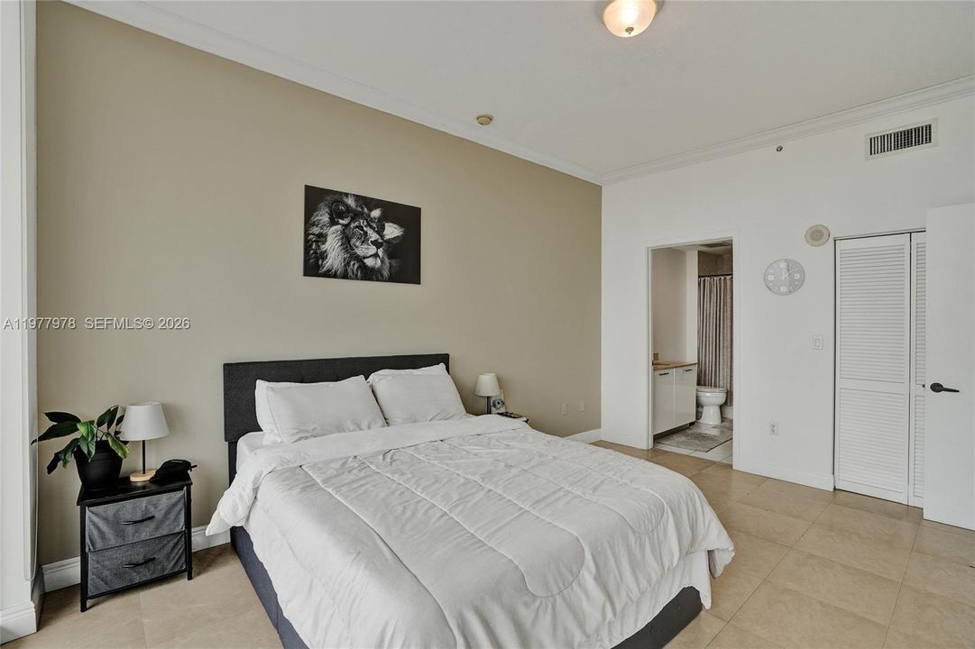 En Venta: $645,000 (2 camas, 2 baños, 1088 Pies cuadrados)
