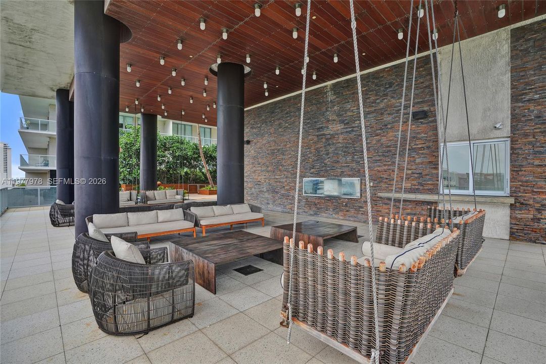 En Venta: $645,000 (2 camas, 2 baños, 1088 Pies cuadrados)