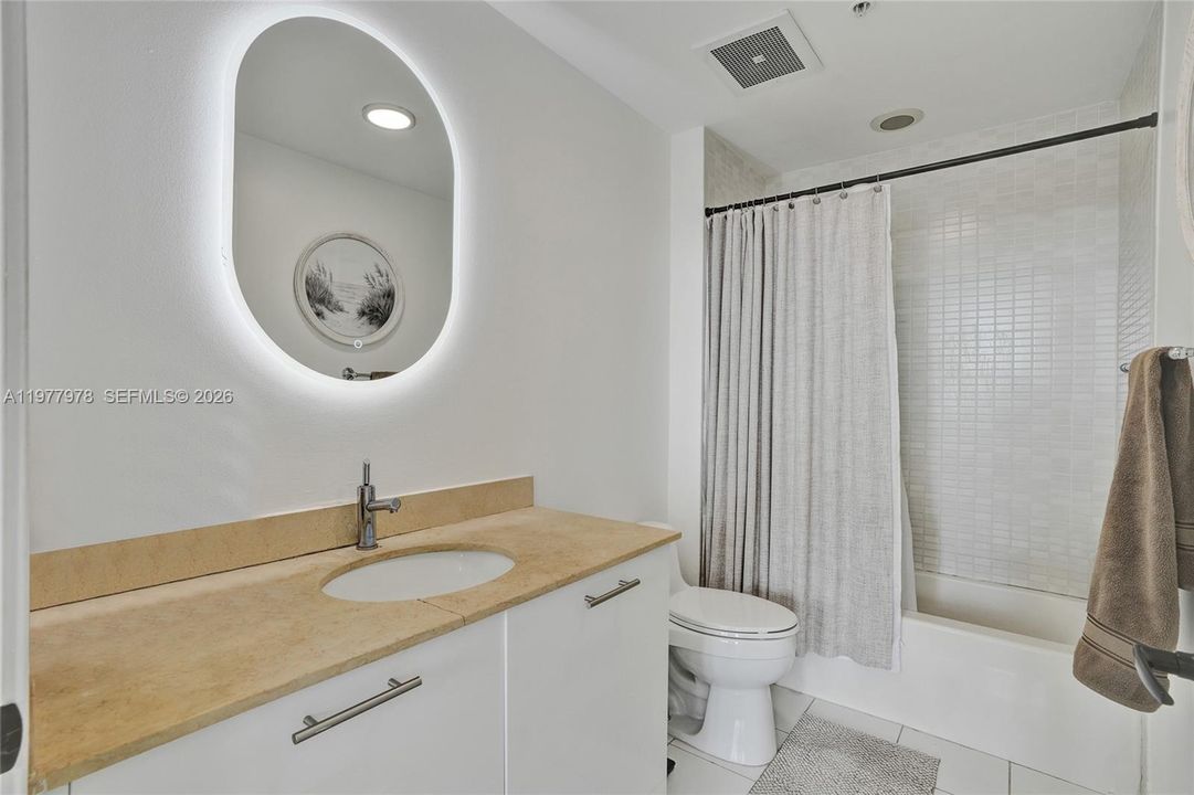 En Venta: $645,000 (2 camas, 2 baños, 1088 Pies cuadrados)