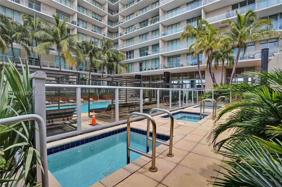 En Venta: $645,000 (2 camas, 2 baños, 1088 Pies cuadrados)