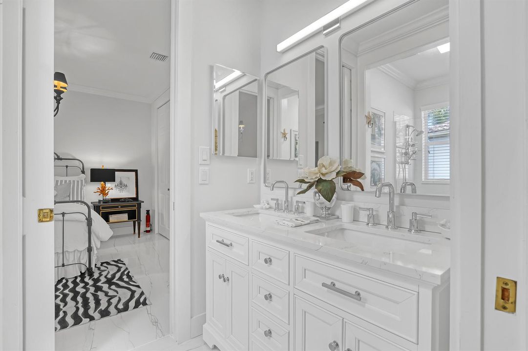 jack&jill bathroom (47)
