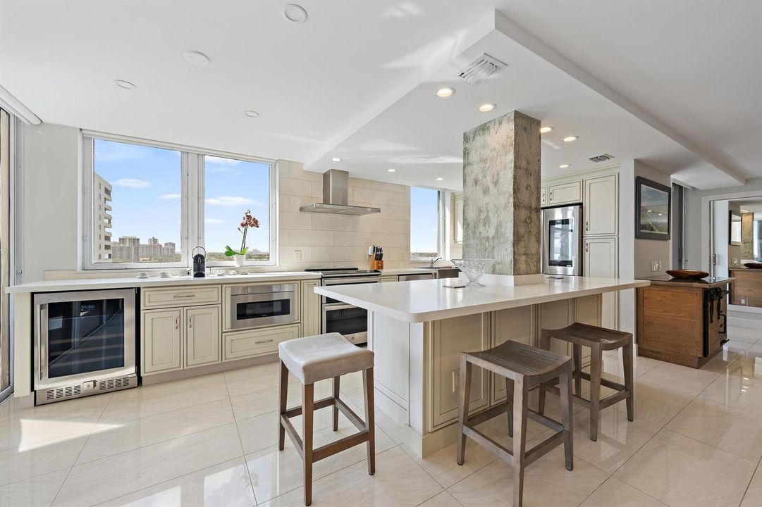 5380 N Ocean Dr 12a-14