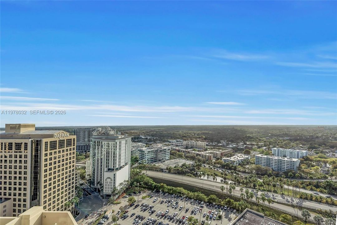 Под контрактом: $499,999 (2 спален, 2 ванн, 1334 Квадратных фут)