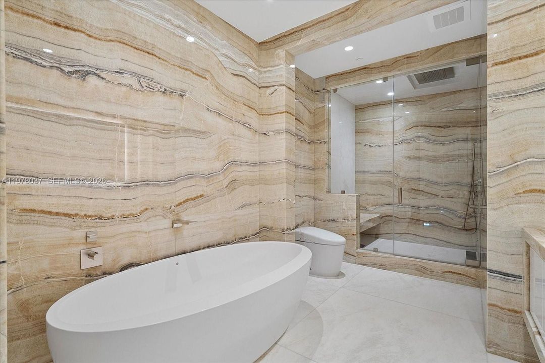 For Sale: $5,990,000 (3 beds, 4 baths, 2616 Square Feet)