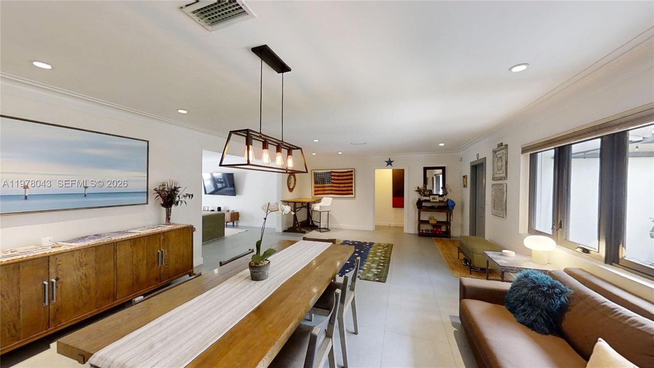 Active With Contract: $1,850,000 (4 beds, 3 baths, 0 Square Feet)