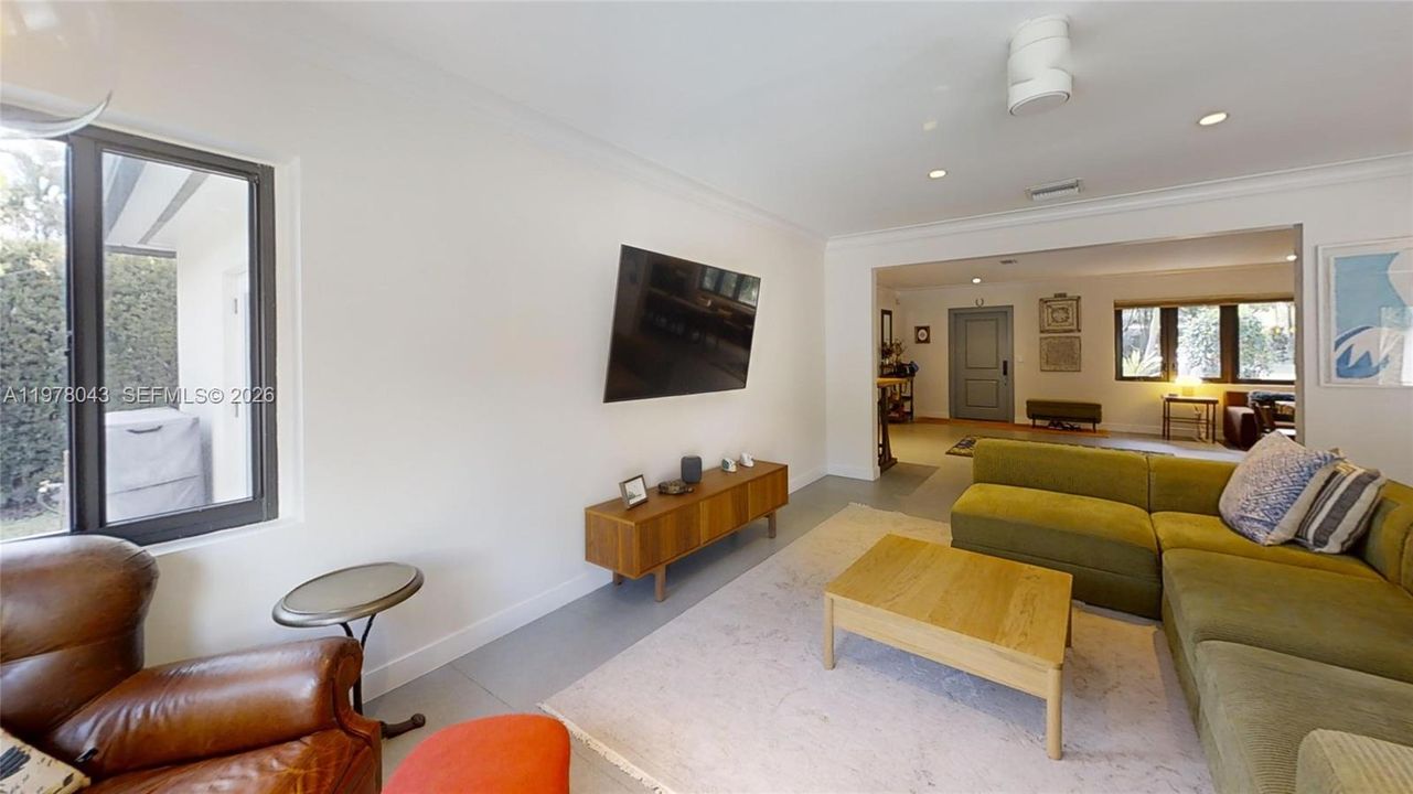 Active With Contract: $1,850,000 (4 beds, 3 baths, 0 Square Feet)
