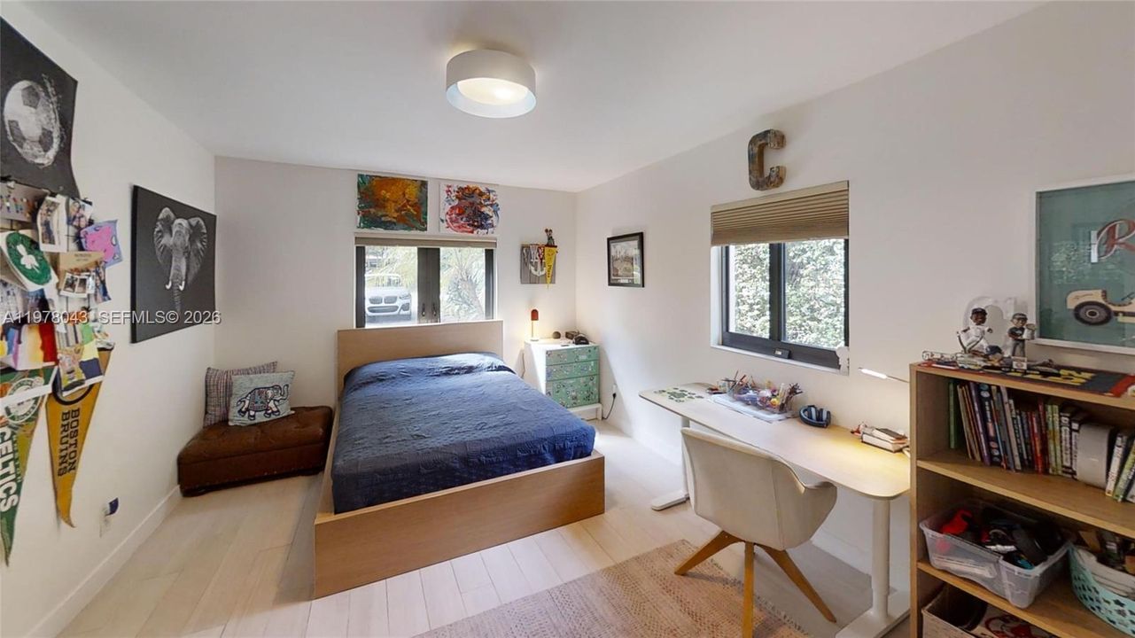 Active With Contract: $1,850,000 (4 beds, 3 baths, 0 Square Feet)