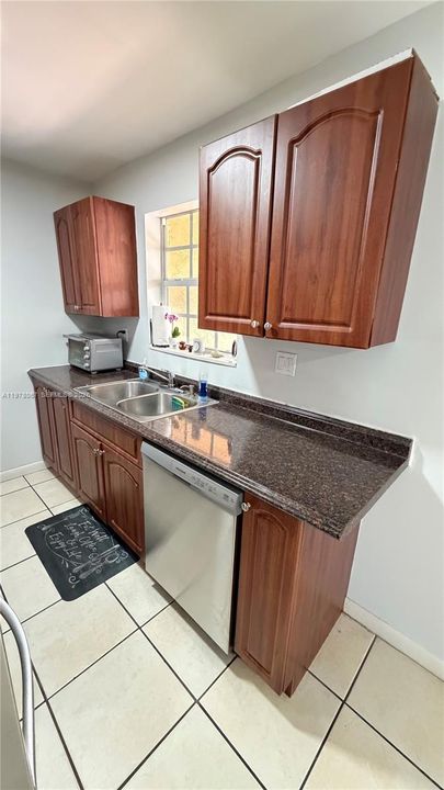 Stainless steel dish washer
