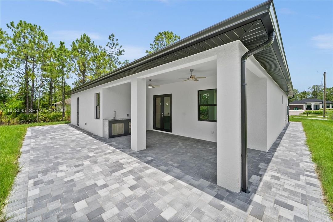 Vendido Recientemente: $600,000 (4 camas, 3 baños, 0 Pies cuadrados)