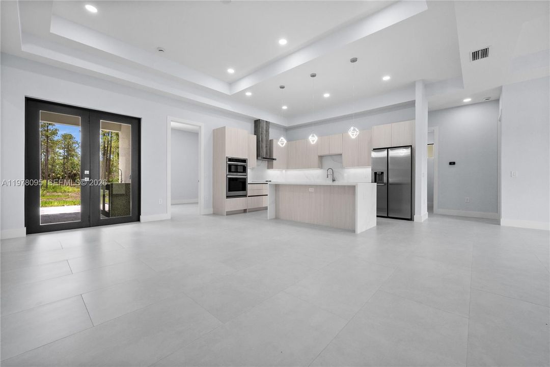 Vendido Recientemente: $600,000 (4 camas, 3 baños, 0 Pies cuadrados)