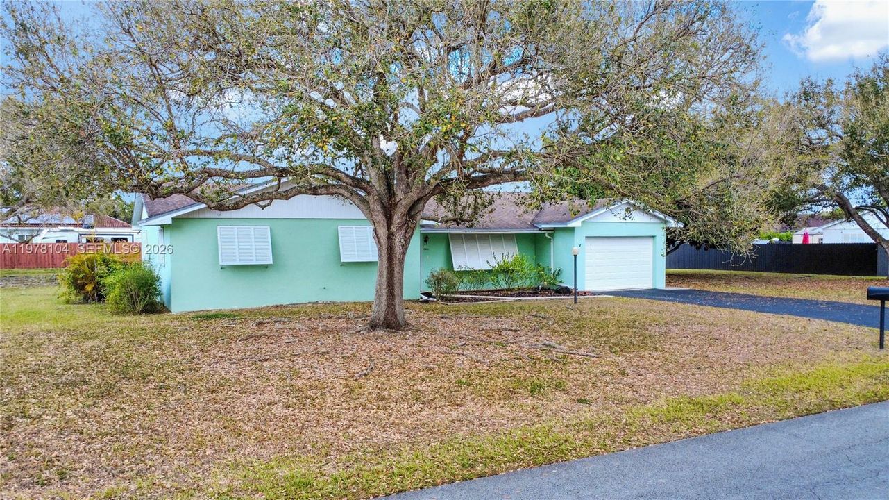 Recently Sold: $545,000 (3 beds, 2 baths, 1740 Square Feet)