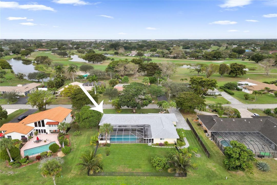 En Venta: $1,052,000 (4 camas, 3 baños, 2994 Pies cuadrados)