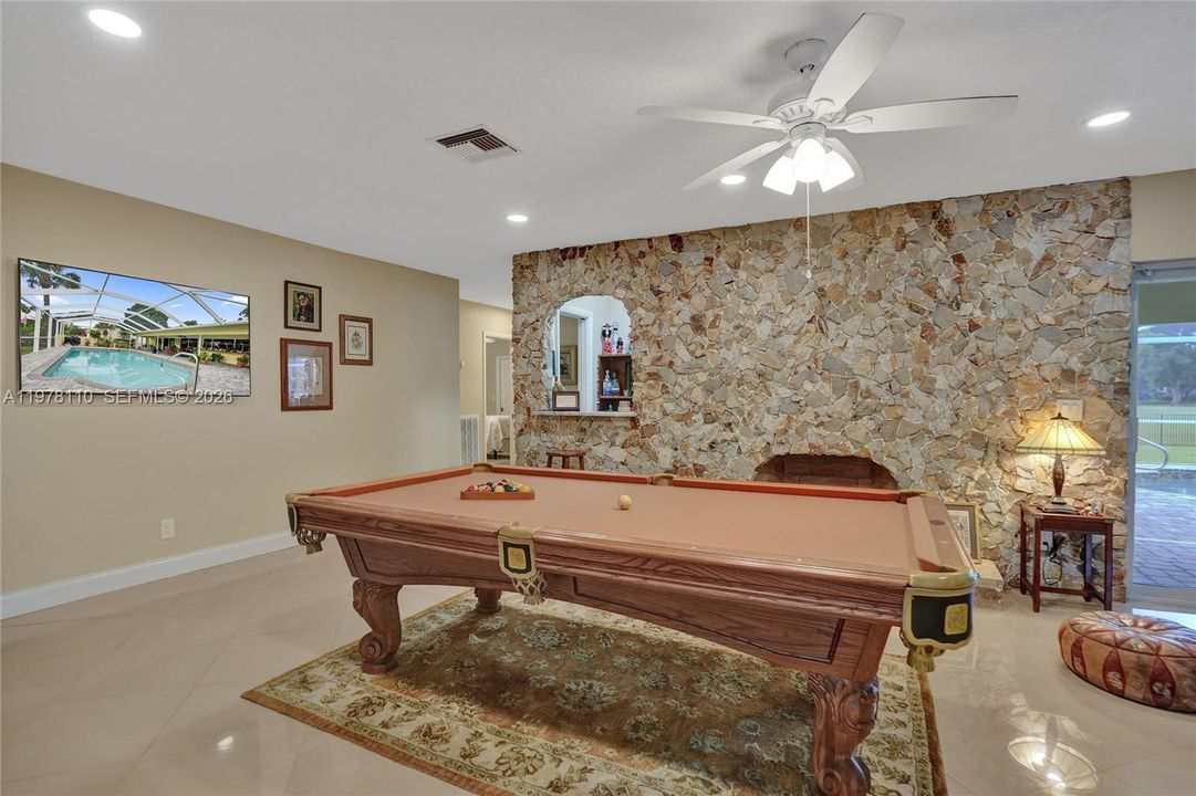 En Venta: $1,052,000 (4 camas, 3 baños, 2994 Pies cuadrados)