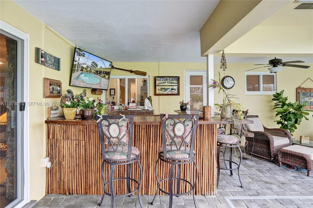 En Venta: $1,052,000 (4 camas, 3 baños, 2994 Pies cuadrados)