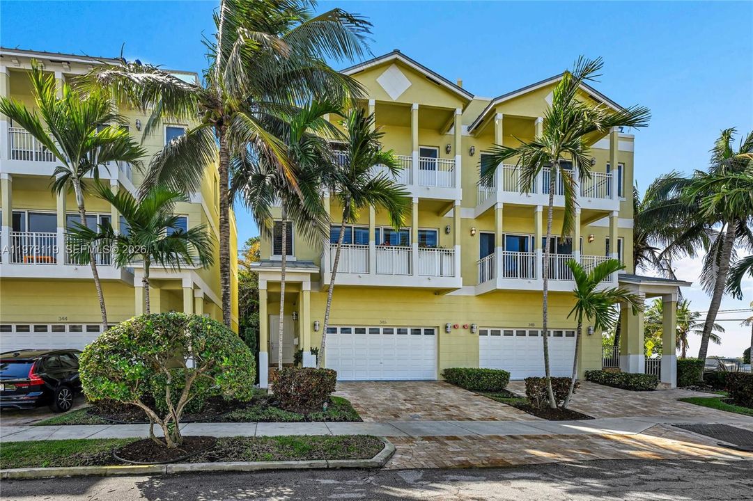 For Sale: $2,250,000 (4 beds, 4 baths, 3228 Square Feet)