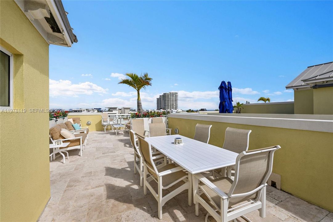 For Sale: $2,250,000 (4 beds, 4 baths, 3228 Square Feet)