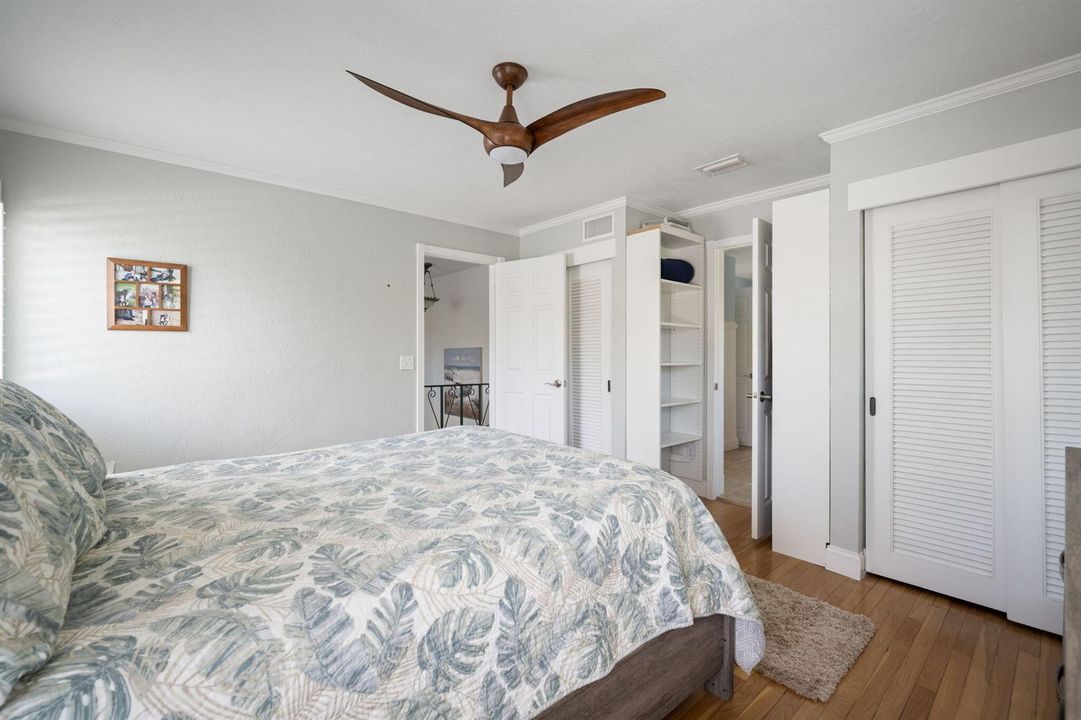 22-web-or-mls-715 Conn Way-22