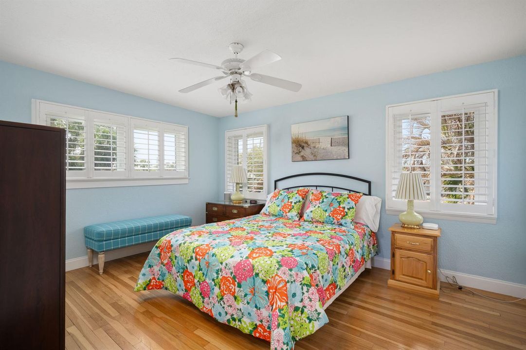 29-web-or-mls-715 Conn Way-27
