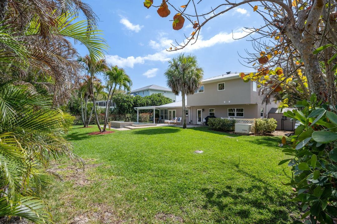 33-web-or-mls-715 Conn Way-33