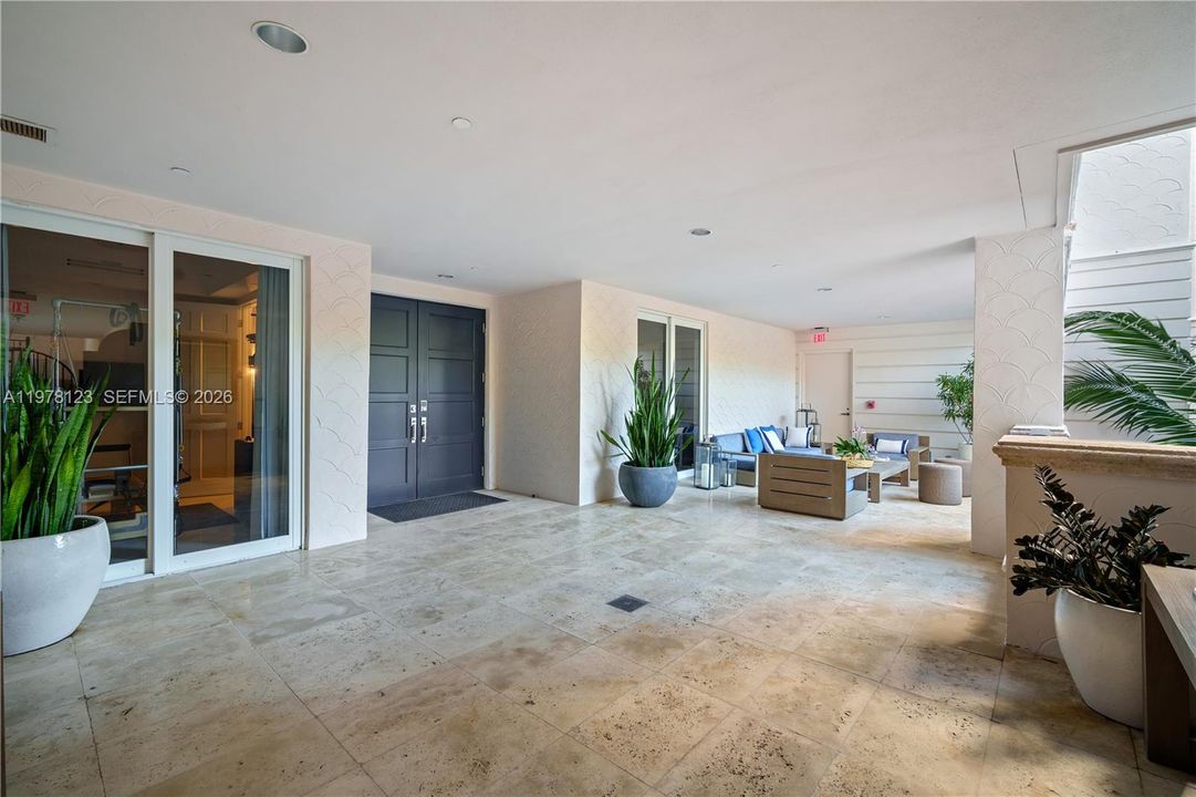 En Venta: $5,900,000 (2 camas, 2 baños, 1950 Pies cuadrados)