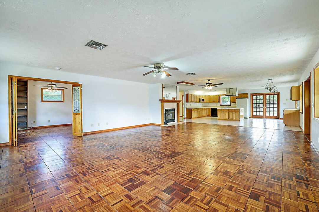 OPEN CONCEPT