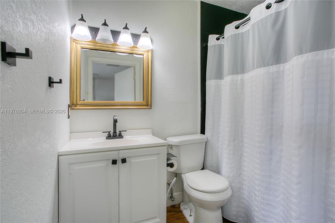 На продажу: $494,900 (2 спален, 2 ванн, 1314 Квадратных фут)