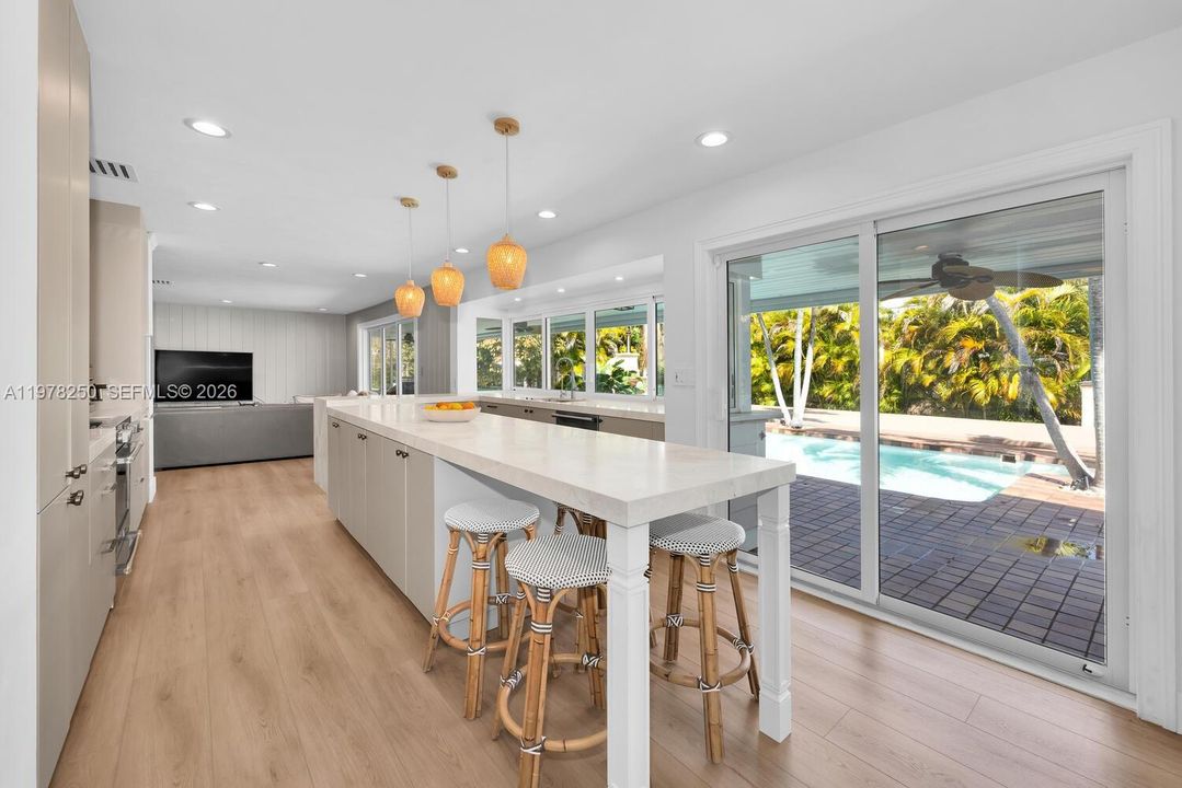 Active With Contract: $3,240,000 (4 beds, 3 baths, 2968 Square Feet)
