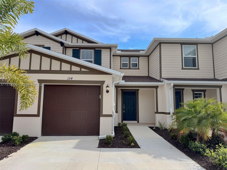 For Rent: $1,950 (2 beds, 2 baths, 0 Square Feet)