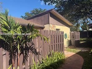 Activo con contrato: $320,000 (2 camas, 2 baños, 1500 Pies cuadrados)