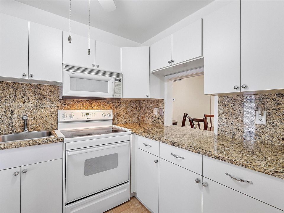 En Venta: $110,000 (1 camas, 1 baños, 676 Pies cuadrados)