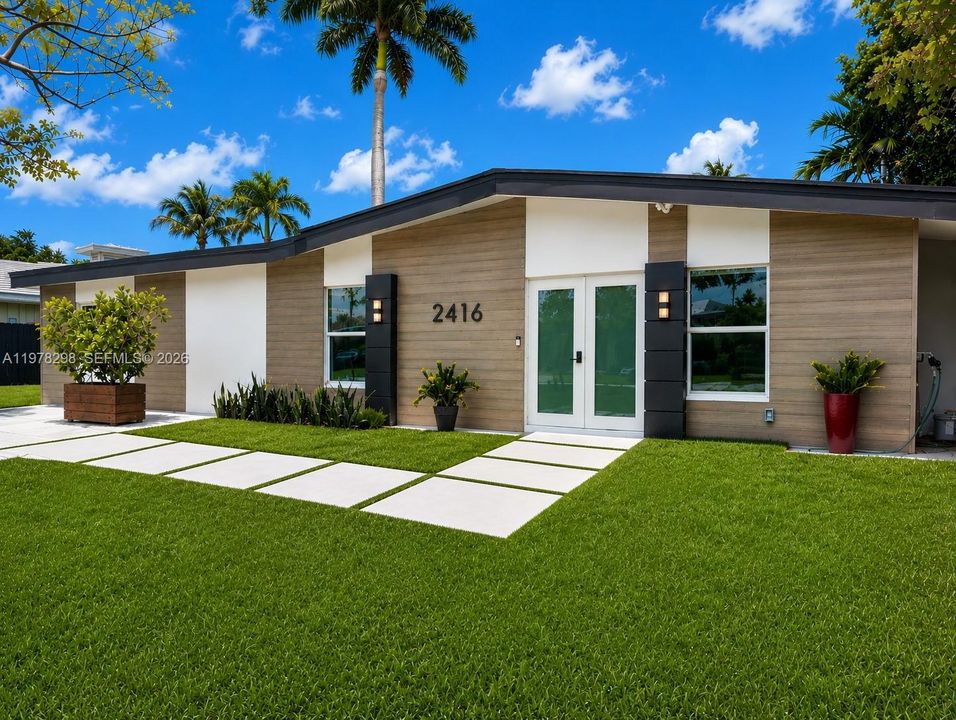 Active With Contract: $1,299,999 (3 beds, 3 baths, 1823 Square Feet)