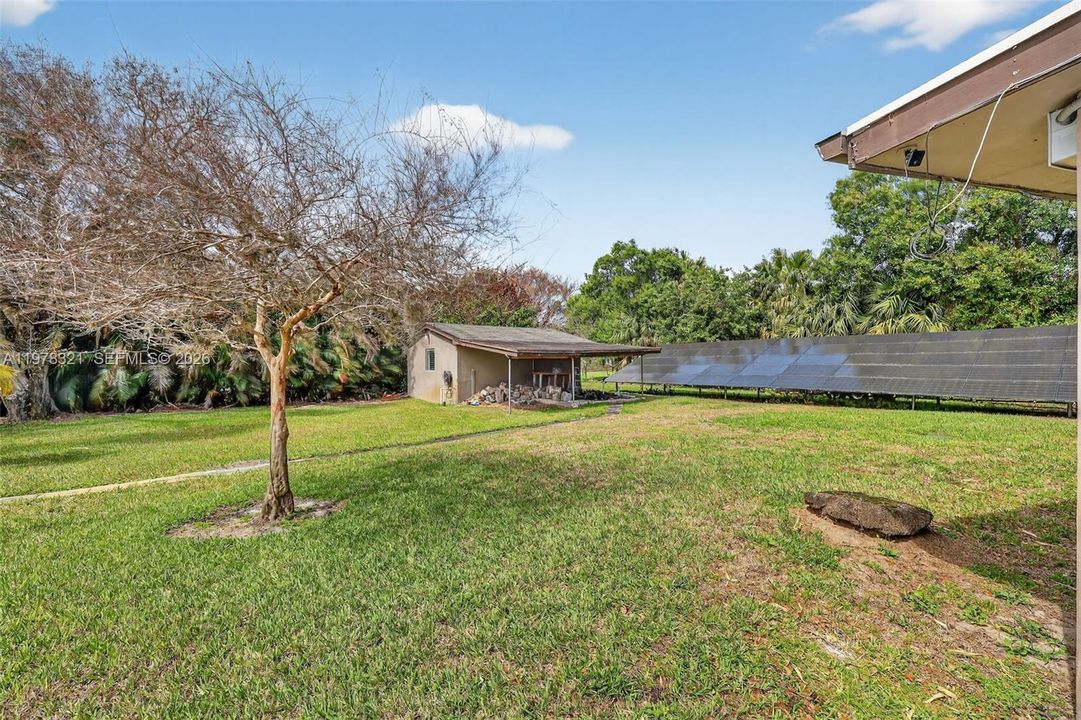 En Venta: $715,000 (4 camas, 3 baños, 4152 Pies cuadrados)