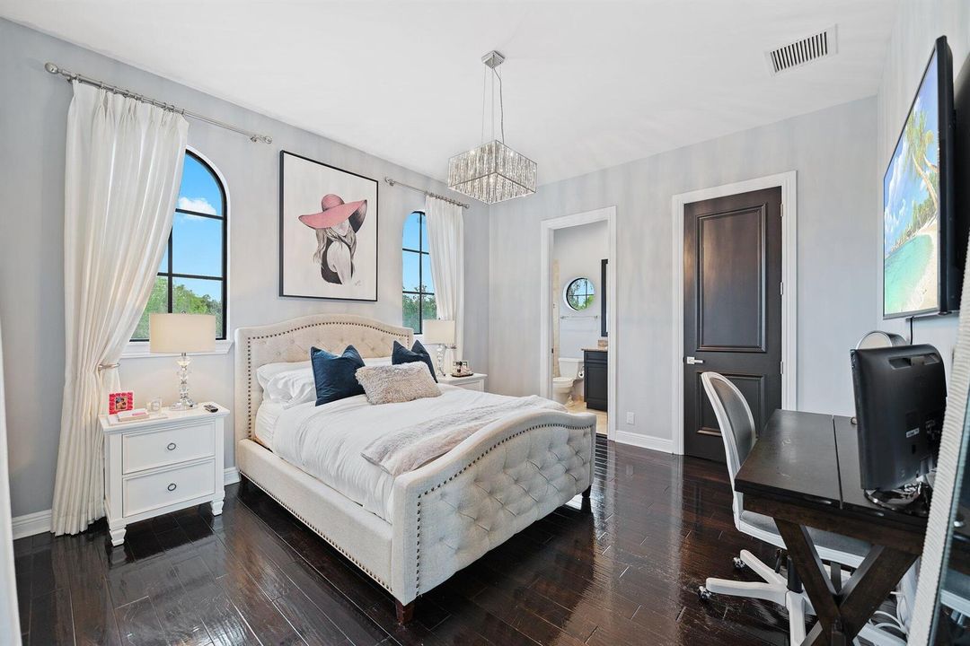 29-web-or-mls-9650-eden-manor