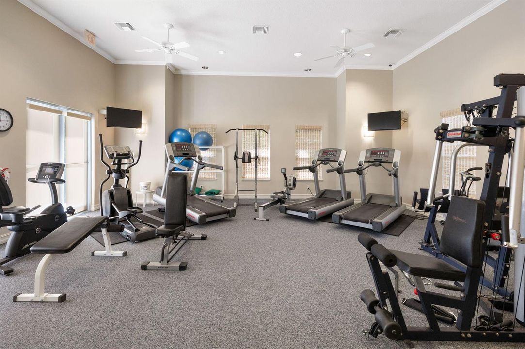 41-web-or-mls-Riverwind Circle-34