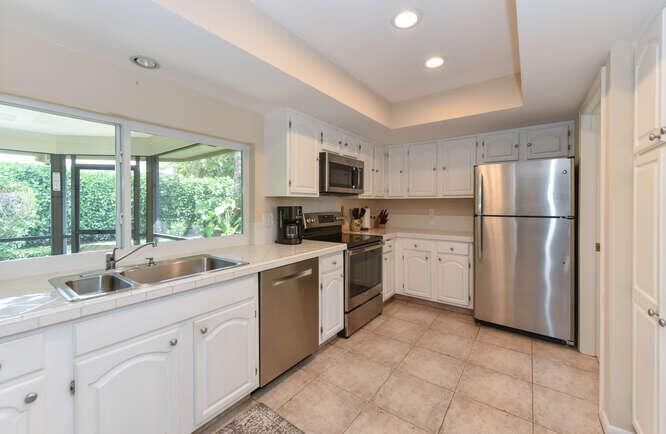 493 Forestview Dr Atlantis FL-small-025-