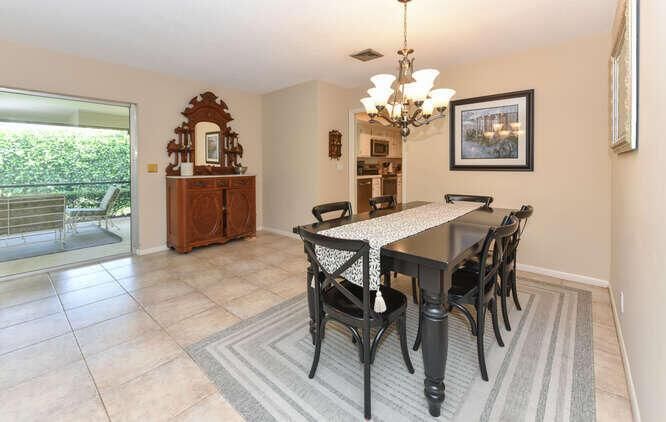 493 Forestview Dr Atlantis FL-small-024-