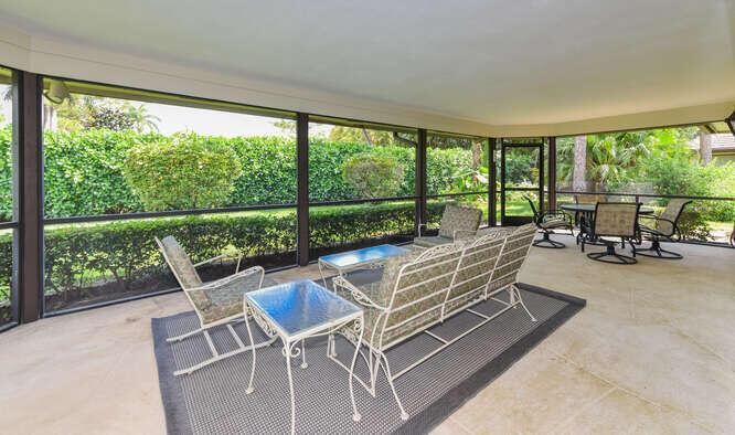 493 Forestview Dr Atlantis FL-small-016-