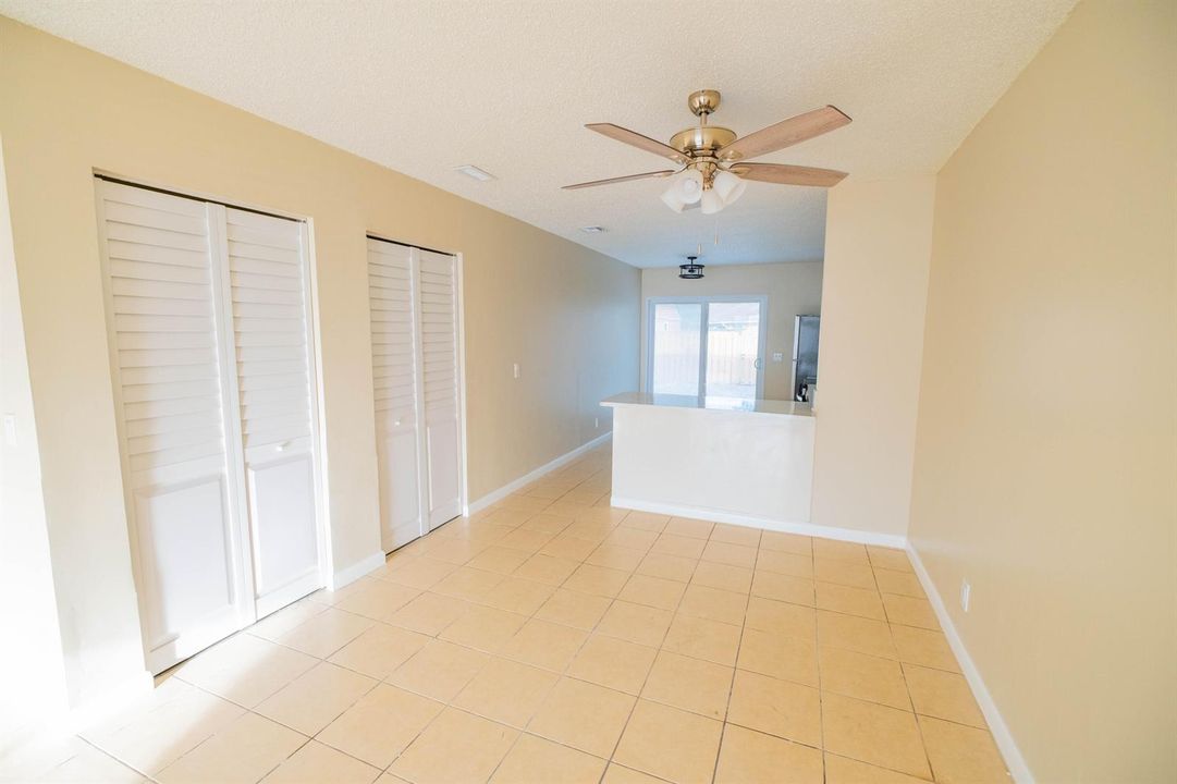 4763 ORLEANS_DINING ROOM