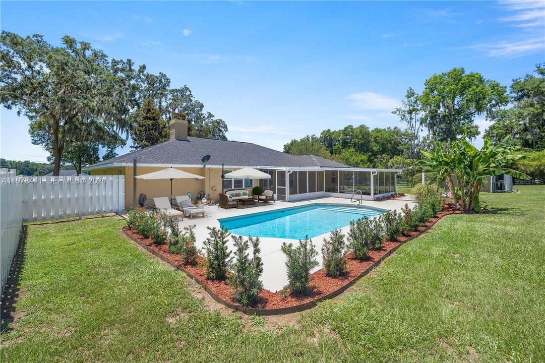 En Venta: $675,000 (4 camas, 2 baños, 0 Pies cuadrados)