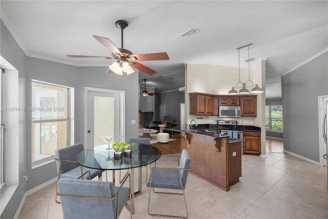 En Venta: $675,000 (4 camas, 2 baños, 0 Pies cuadrados)