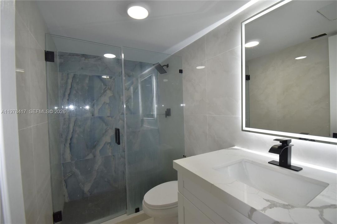 En Venta: $164,900 (2 camas, 2 baños, 952 Pies cuadrados)
