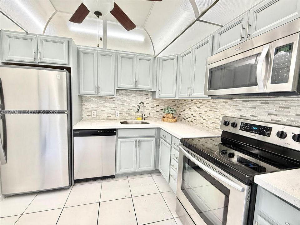En Venta: $210,000 (1 camas, 1 baños, 717 Pies cuadrados)