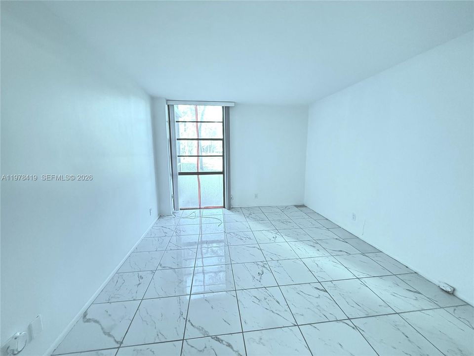 En Venta: $210,000 (1 camas, 1 baños, 717 Pies cuadrados)
